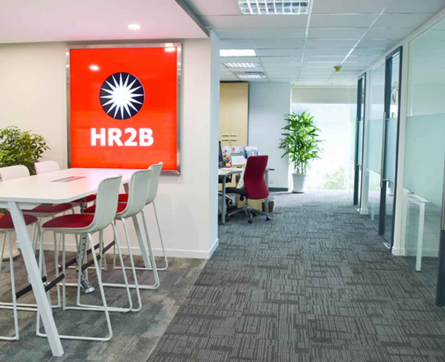 HR2B